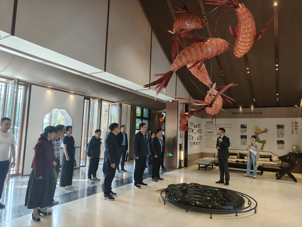 民盟安徽省委赴濱湖雅園項(xiàng)目開展“AI+銀發(fā)經(jīng)濟(jì)”專題調(diào)研