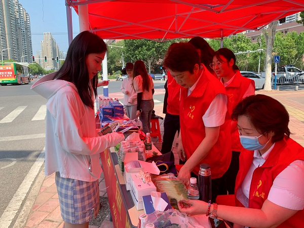 助力學(xué)子圓夢(mèng)，踐行國(guó)企擔(dān)當(dāng)  安徽鹽業(yè)地產(chǎn)集團(tuán)組織愛心助考公益活動(dòng)